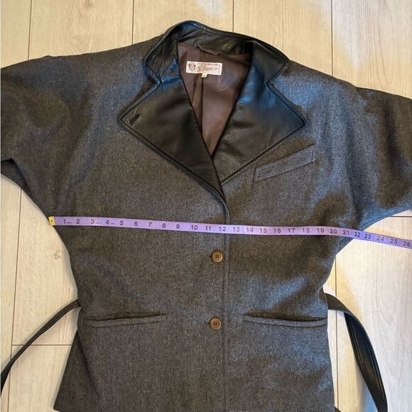 Vintage 80s Gucci wool skirt suit wool and leather - Picture 12 of 16